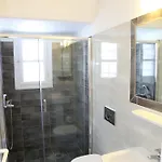 انايس