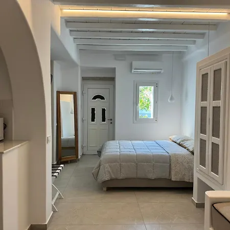 Anais * Mykonos Town