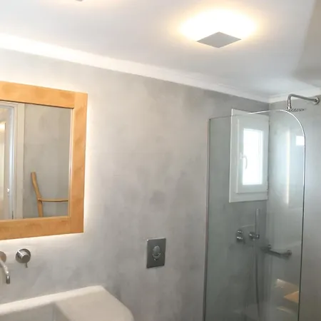 Aparthotel Anais