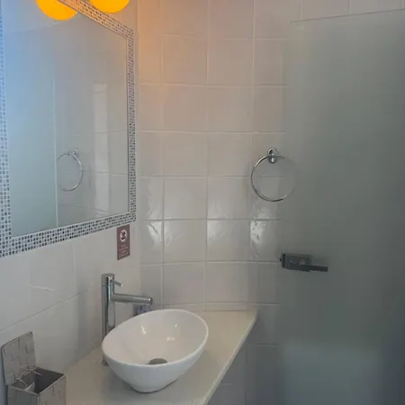 Anais Aparthotel *