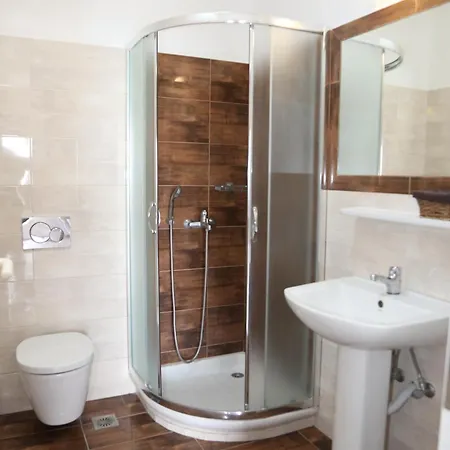 Hotel apartamentowy Anais