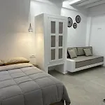 Anais Aparthotel Mykonos Town